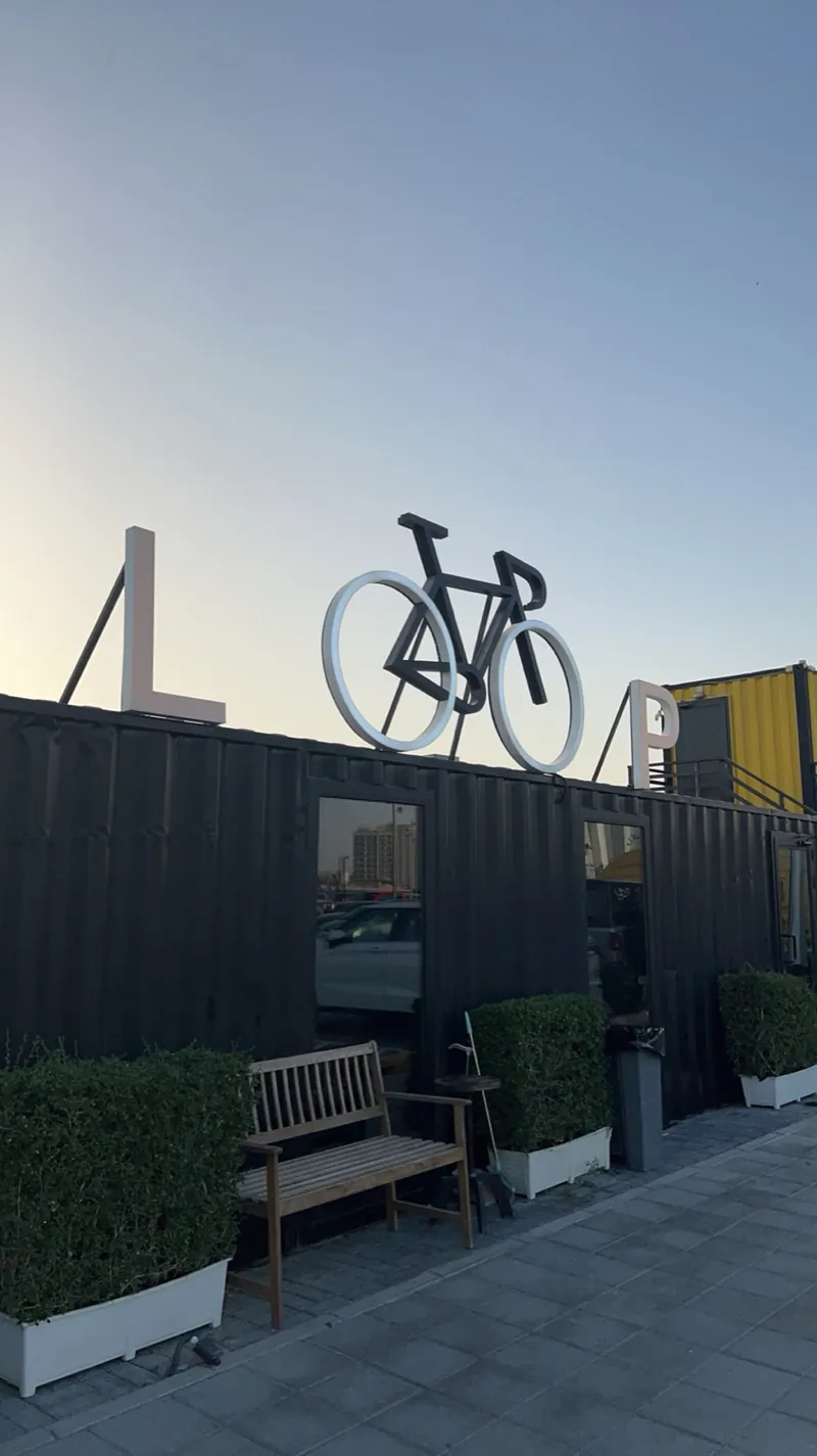 The Loop cafe, Dubai
